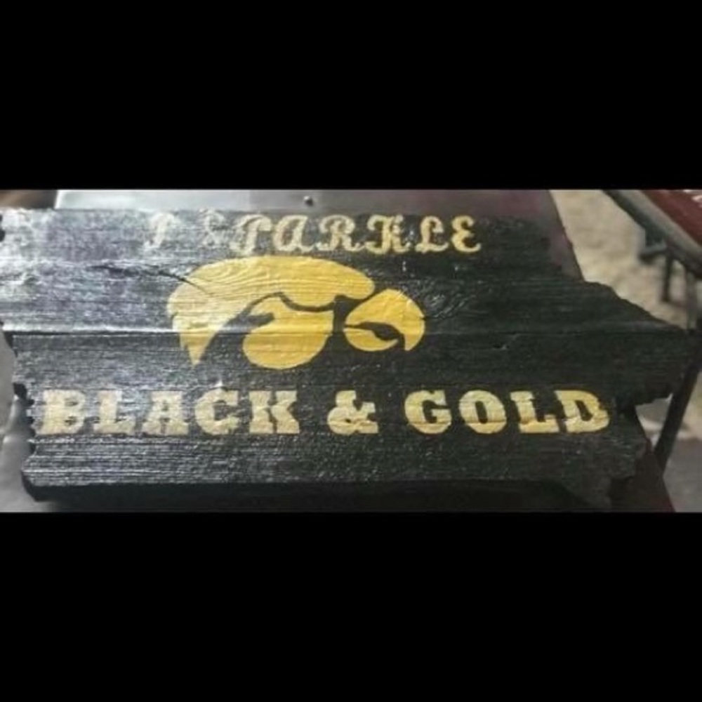 Barn wood Iowa Hawkeye sign